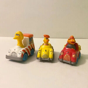 Vtg 1983 Sesame  Street Diecast Bert Taxi Big Bird Ernie Fire Truck PVC Figures